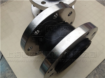 耐油可曲撓橡膠接頭能夠適應哪種管道運行環(huán)境